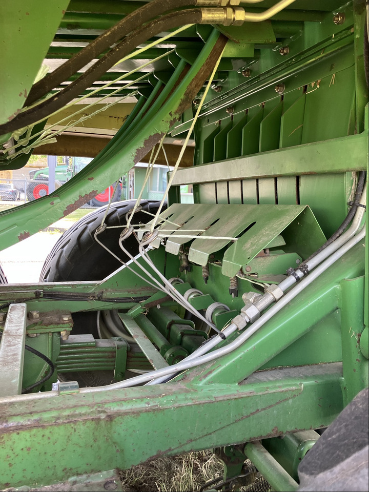 Krone Big Pack 890 XC - مكبس البالات المستطيله: صورة 2 Krone Big Pack 890 XC - مكبس البالات المستطيله: صورة 2