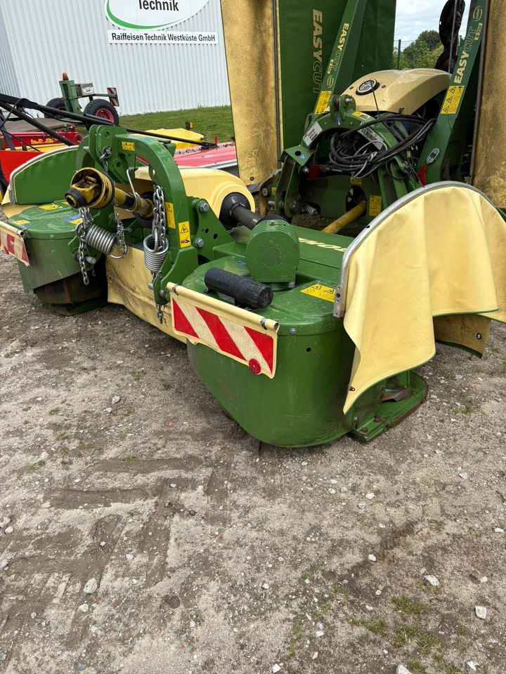 Krone Easy Cut F 320 - جزازة العشب: صورة 4 Krone Easy Cut F 320 - جزازة العشب: صورة 4