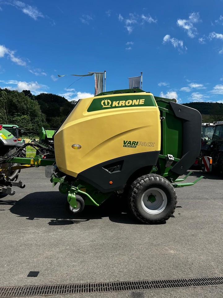 Krone VariPack V 190 XC Plus - معدات تيبيس التبن: صورة 1 Krone VariPack V 190 XC Plus - معدات تيبيس التبن: صورة 1