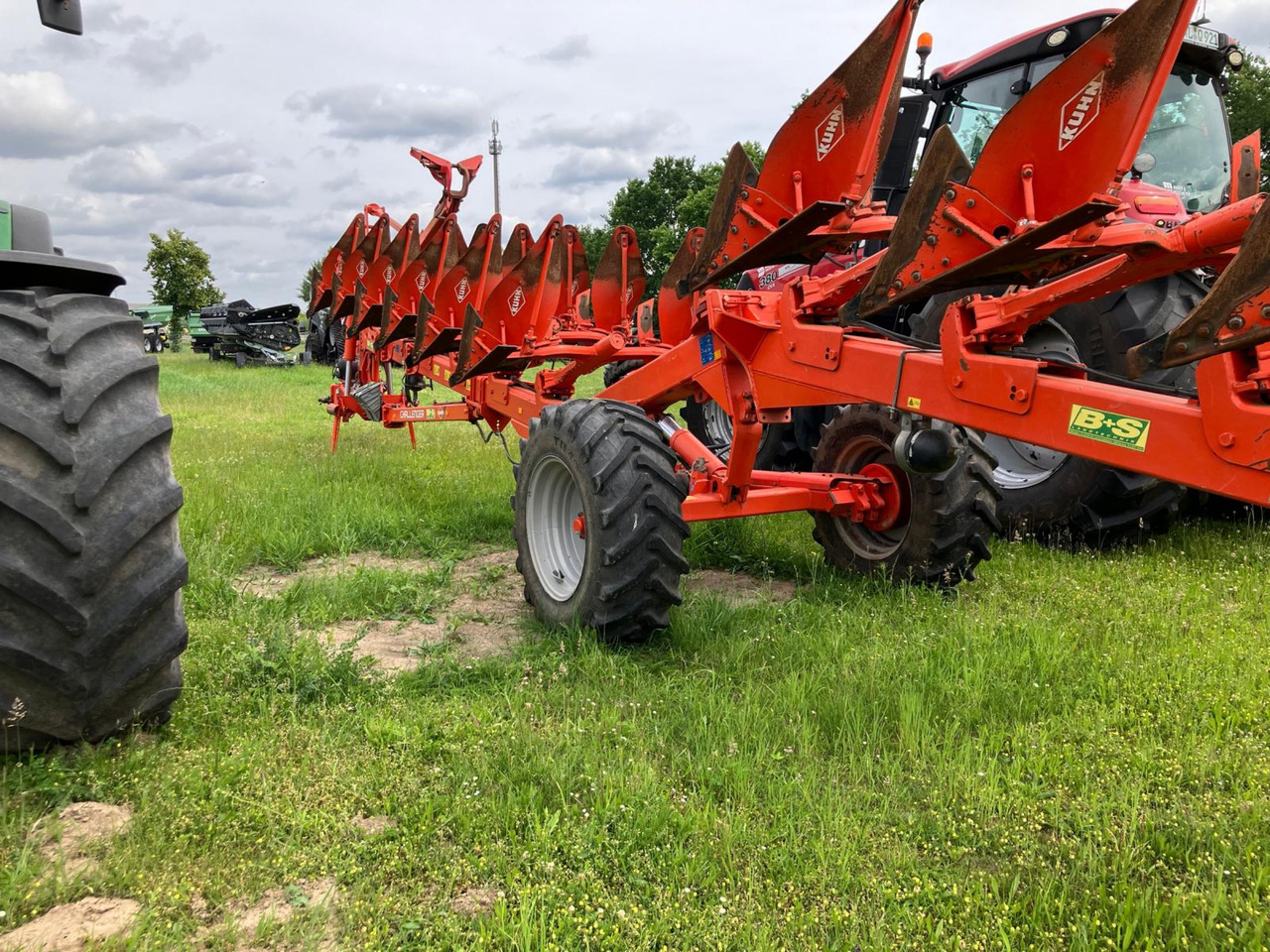 Kuhn Challenger 10-Schar Volldrehpflug - محراث: صورة 5 Kuhn Challenger 10-Schar Volldrehpflug - محراث: صورة 5