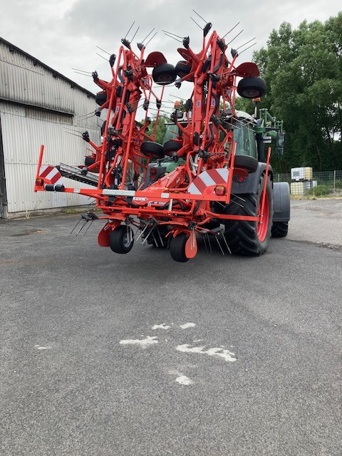 Kuhn Heuwender GF 10803 - آلة تيبيس العشب/ آلة جمع العشب: صورة 4 Kuhn Heuwender GF 10803 - آلة تيبيس العشب/ آلة جمع العشب: صورة 4