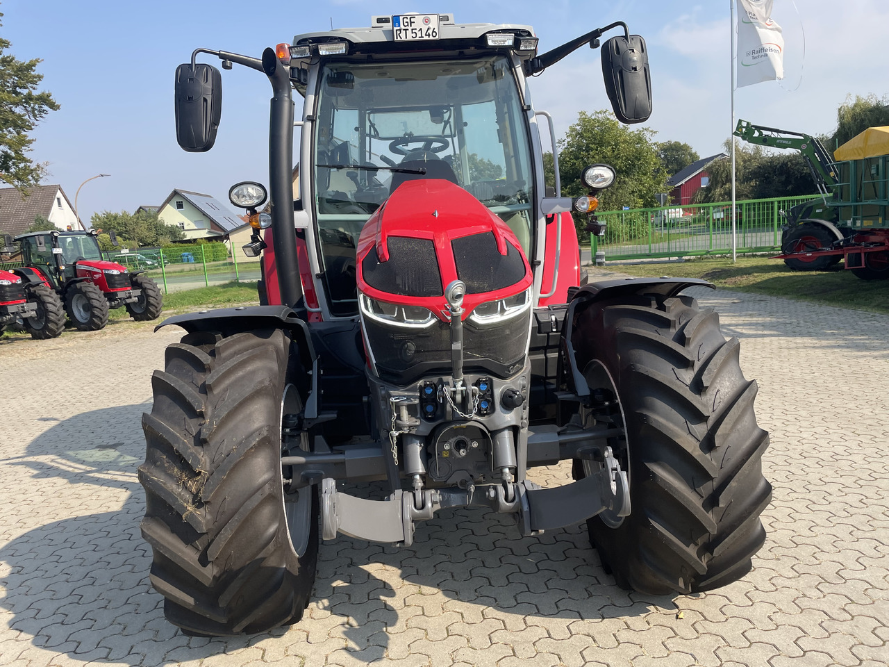 Massey Ferguson 5S.145 Dyna-6 Exclusive - جرار: صورة 3 Massey Ferguson 5S.145 Dyna-6 Exclusive - جرار: صورة 3