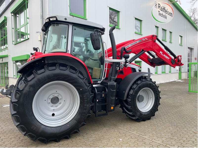 Massey Ferguson 6S.135 Dyna-VT EFFICIENT - جرار: صورة 1 Massey Ferguson 6S.135 Dyna-VT EFFICIENT - جرار: صورة 1