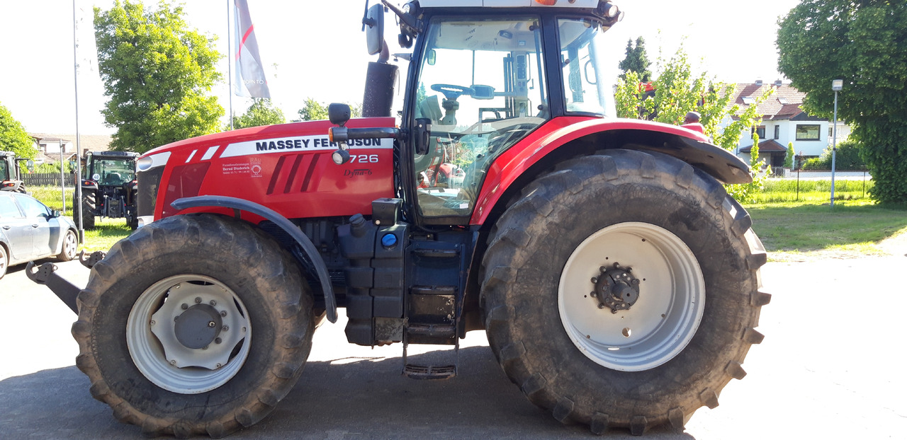 Massey Ferguson 7726 Dyna-6 Efficient - جرار: صورة 1 Massey Ferguson 7726 Dyna-6 Efficient - جرار: صورة 1