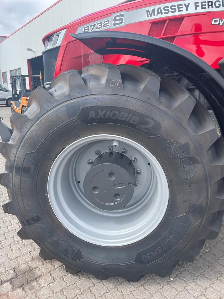 Massey Ferguson 8732 Dyna-VT EXCLUSIVE - جرار: صورة 5 Massey Ferguson 8732 Dyna-VT EXCLUSIVE - جرار: صورة 5