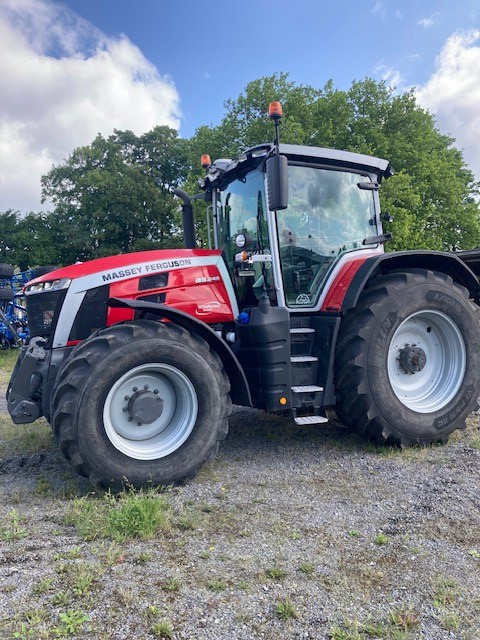 Massey Ferguson 8S.245 Dyna E-Power Excl - جرار: صورة 1 Massey Ferguson 8S.245 Dyna E-Power Excl - جرار: صورة 1