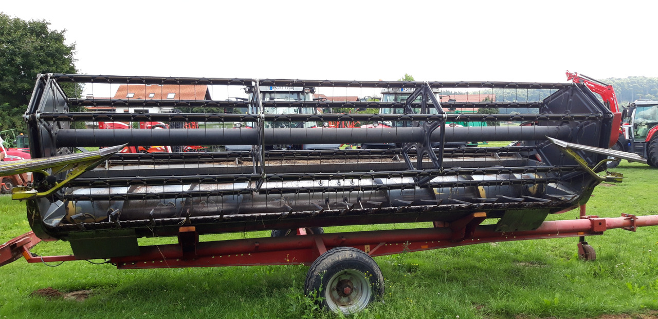 Massey Ferguson Beta 7260 - حصادة موحَّدة: صورة 4 Massey Ferguson Beta 7260 - حصادة موحَّدة: صورة 4