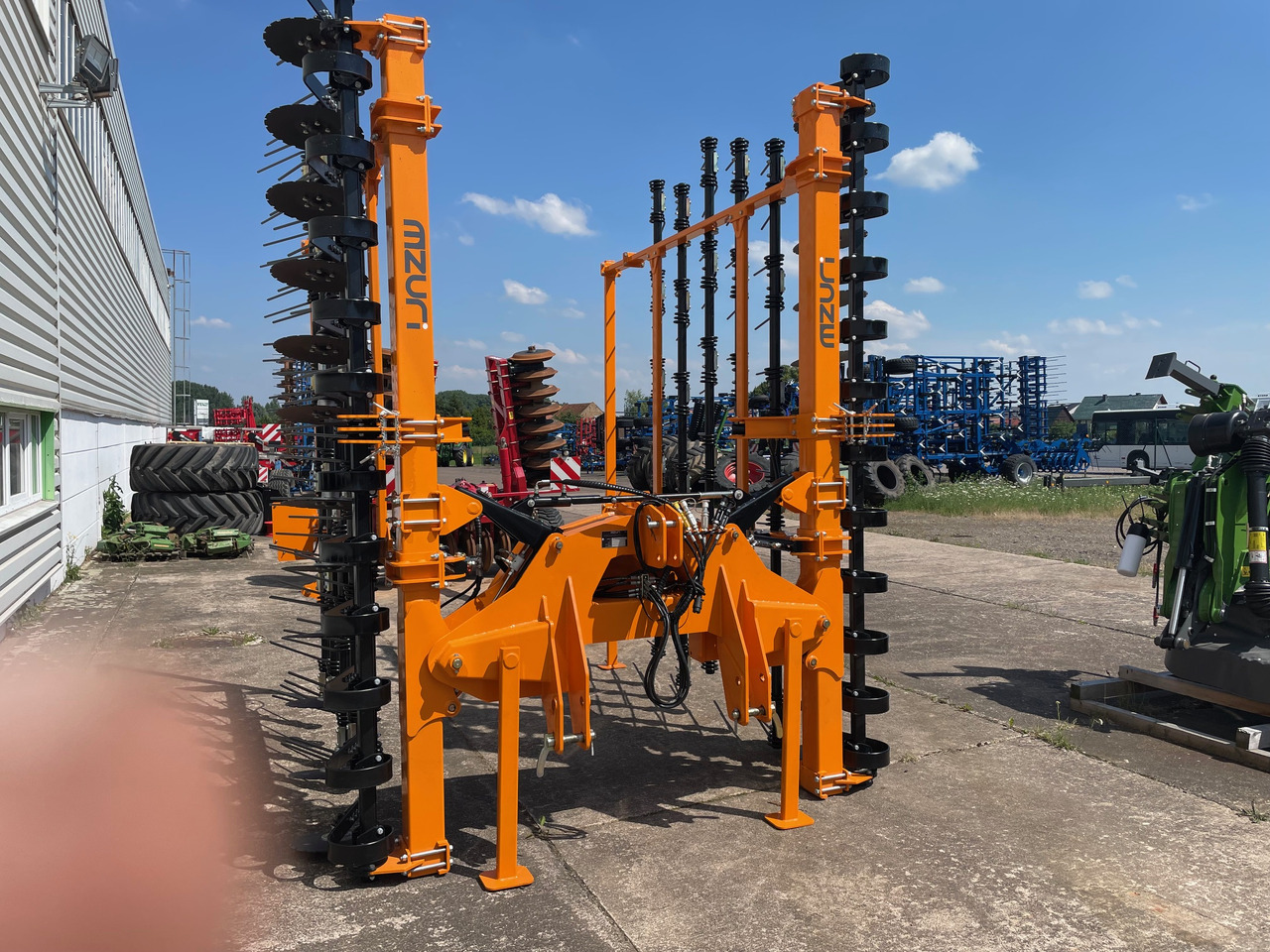 Mezuri Rzult 7,5m professional - زحافة: صورة 1 Mezuri Rzult 7,5m professional - زحافة: صورة 1