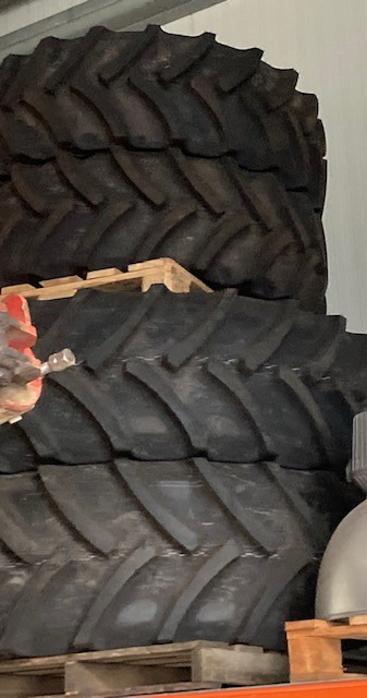 Mitas 540/65R38 440/65R28 Mitas AC - جرار: صورة 1 Mitas 540/65R38 440/65R28 Mitas AC - جرار: صورة 1