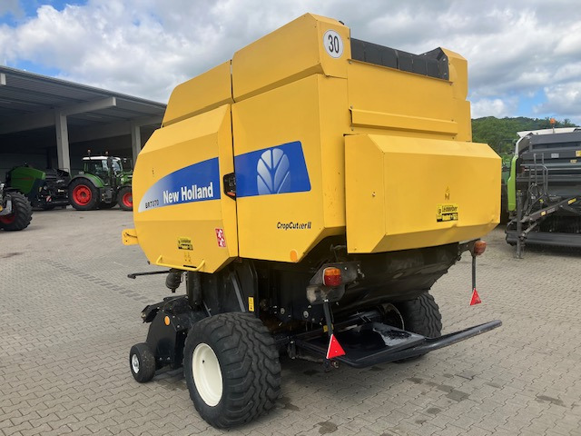 New Holland BR 7070 Crop Cutter II - معدات تيبيس التبن: صورة 3 New Holland BR 7070 Crop Cutter II - معدات تيبيس التبن: صورة 3