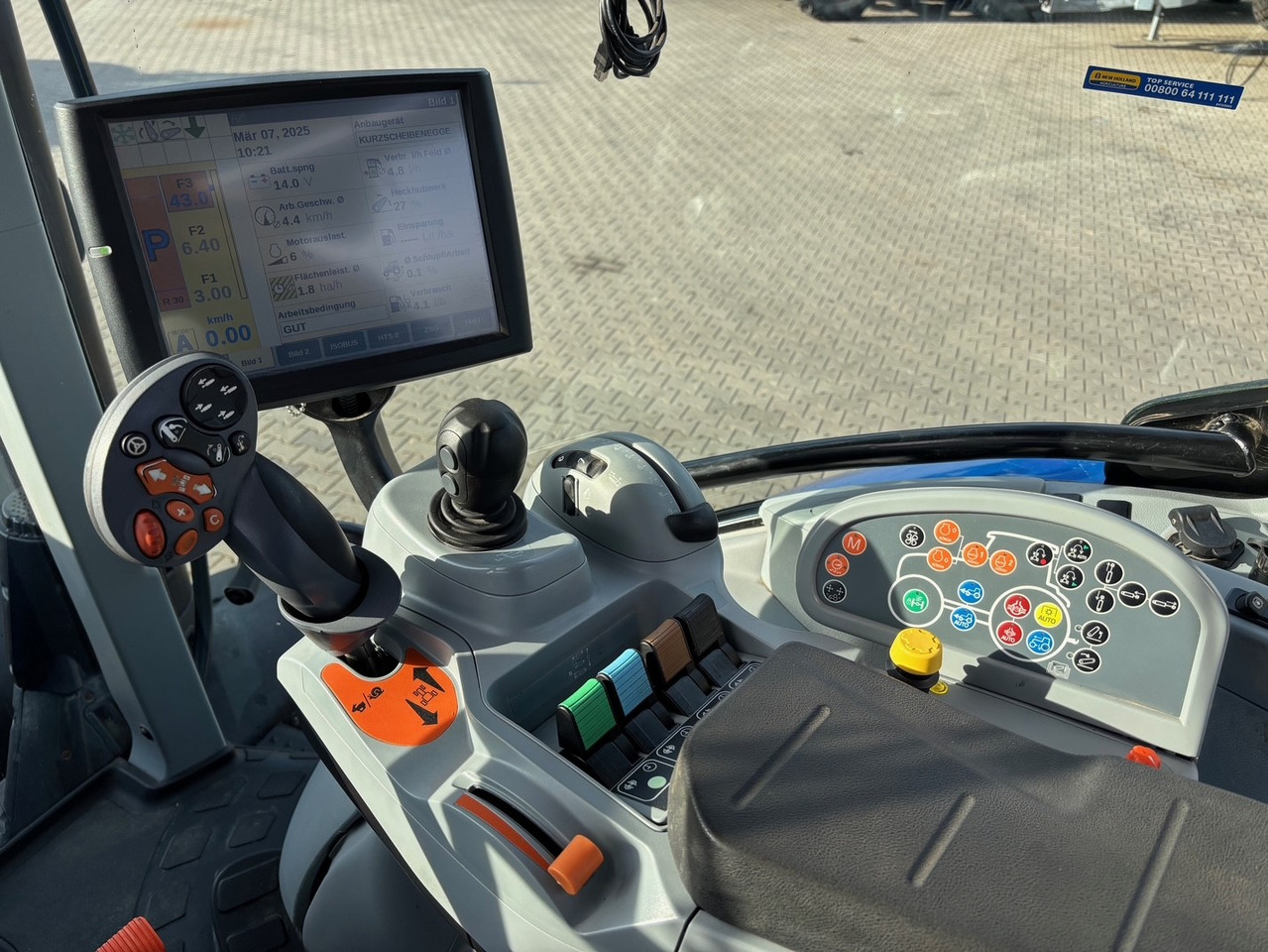 New Holland T 7.270 AC - جرار: صورة 3 New Holland T 7.270 AC - جرار: صورة 3