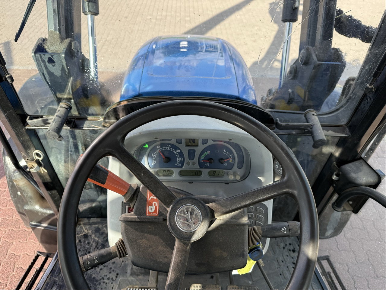 New Holland T5050 - جرار: صورة 5 New Holland T5050 - جرار: صورة 5