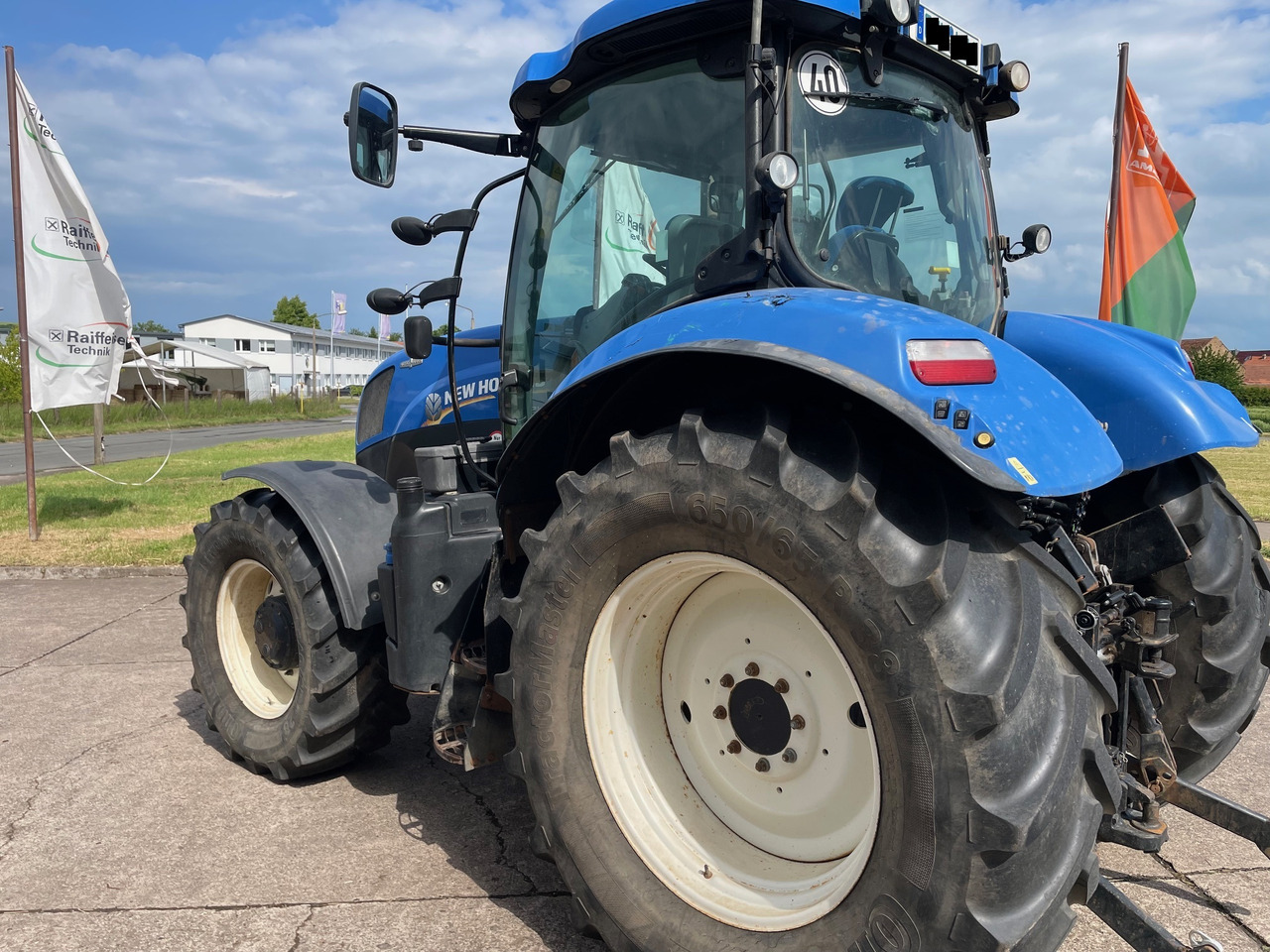New Holland T7.210 Autocommand - جرار: صورة 4 New Holland T7.210 Autocommand - جرار: صورة 4