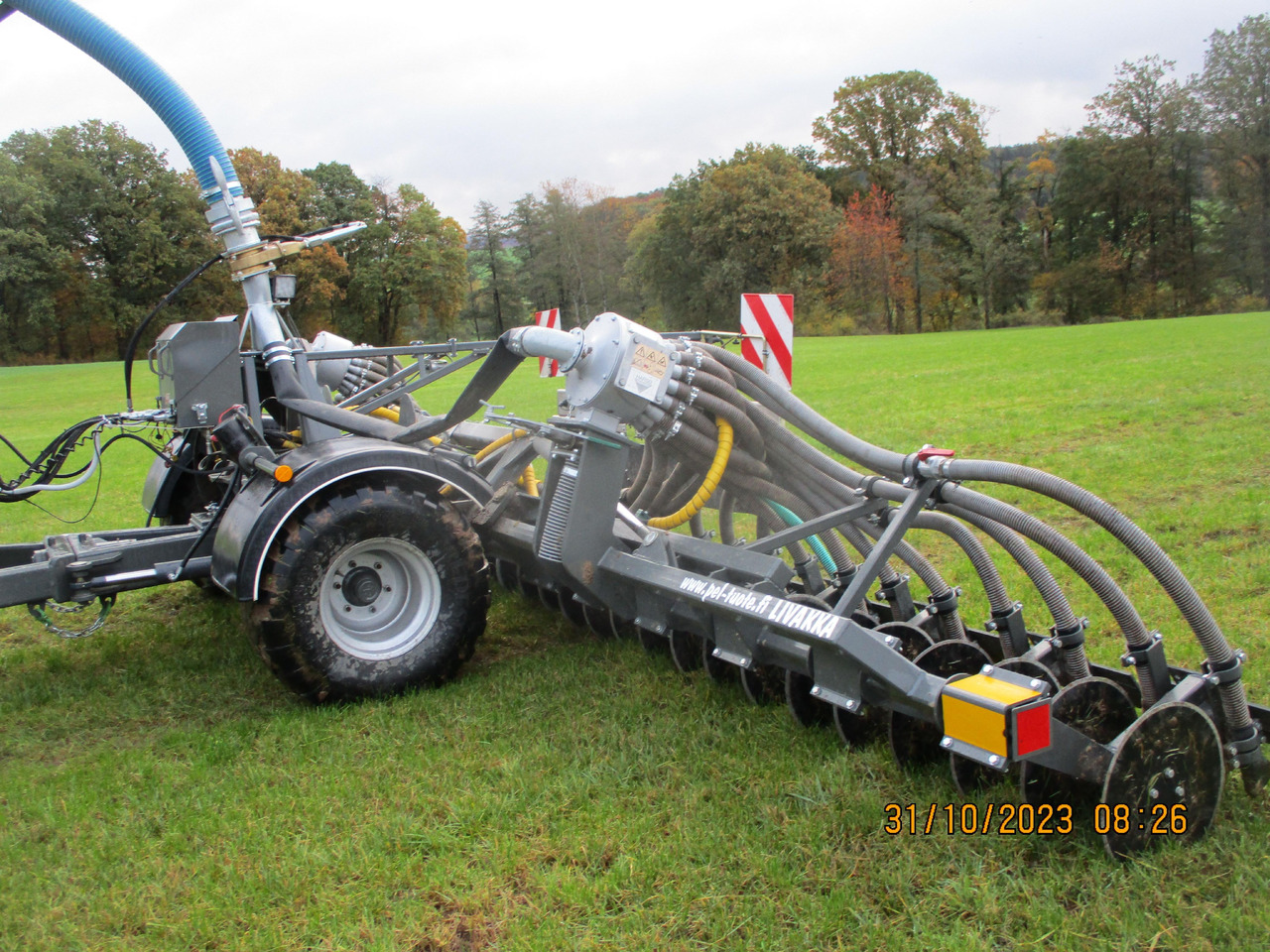 آلة Pel-Tuote Gülle Schlitzgerät 8m: صورة 10