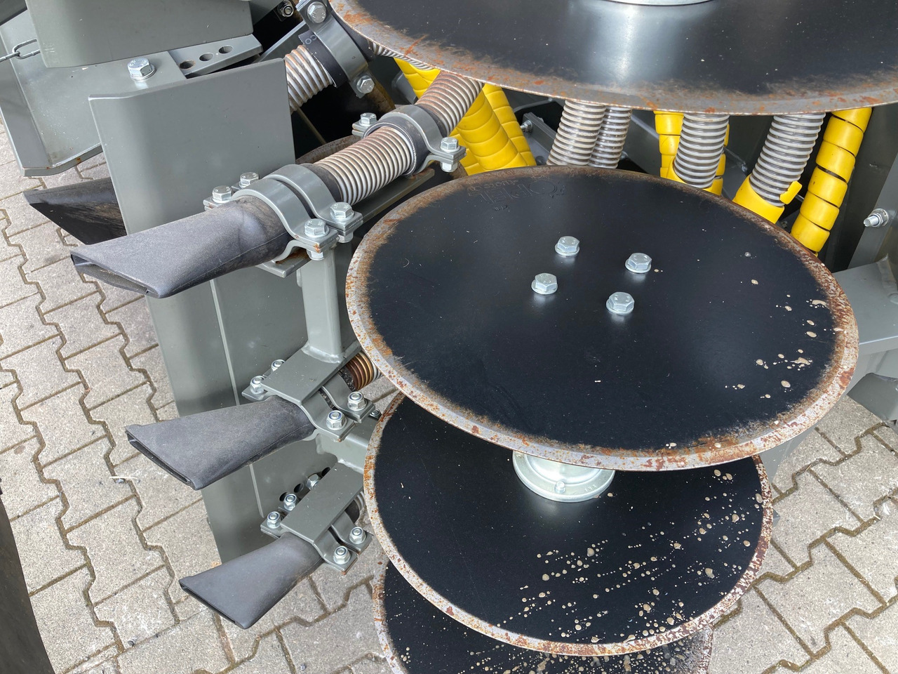 Pel-Tuote Gülle Schlitzgerät 8m - آلة: صورة 5 Pel-Tuote Gülle Schlitzgerät 8m - آلة: صورة 5