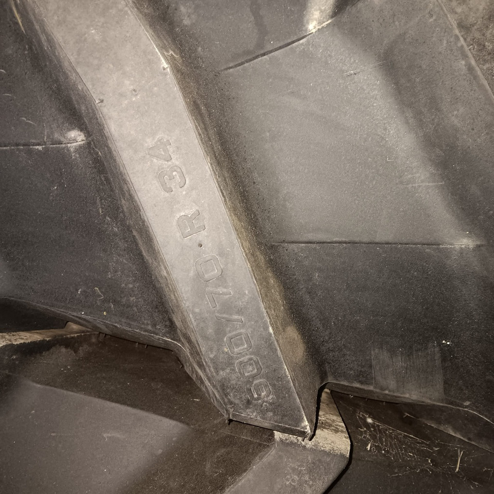Trelleborg Reifen 600/70 R34 - الإطارات والجنوط: صورة 2 Trelleborg Reifen 600/70 R34 - الإطارات والجنوط: صورة 2