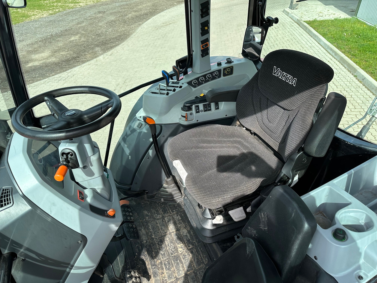 Valtra A105 MH - جرار: صورة 4 Valtra A105 MH - جرار: صورة 4