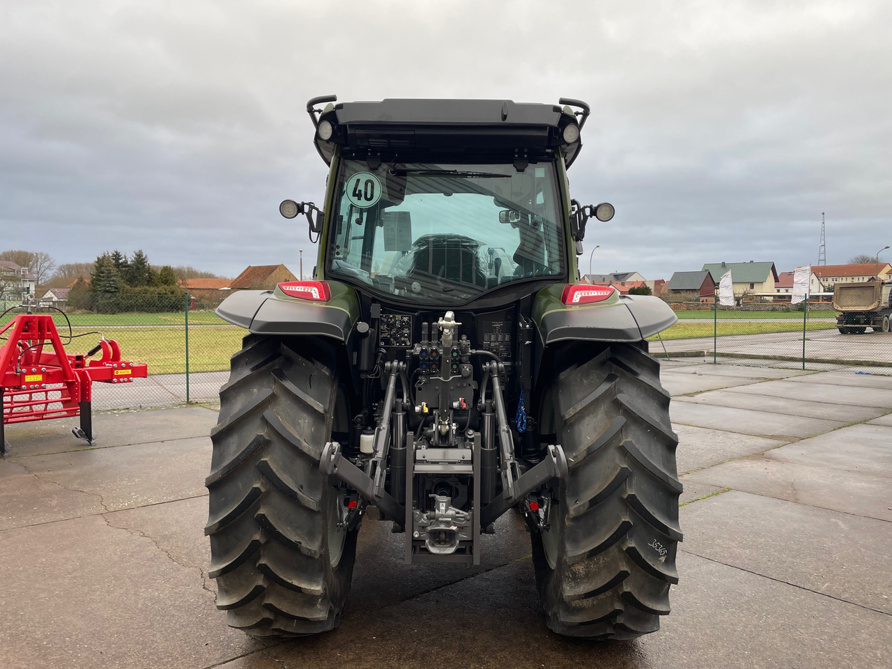 Valtra A105MH4 2B0 - جرار: صورة 4 Valtra A105MH4 2B0 - جرار: صورة 4