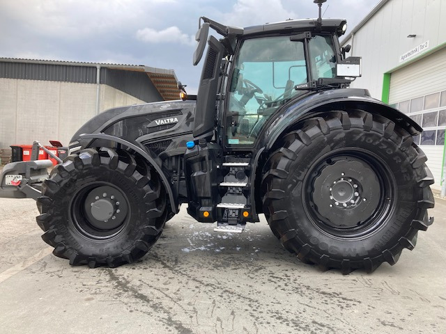 Valtra Q 265 - جرار: صورة 1 Valtra Q 265 - جرار: صورة 1