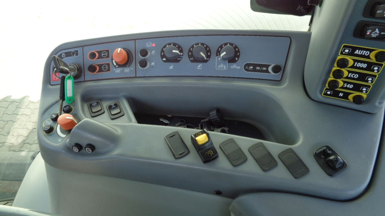 Valtra S374 - جرار: صورة 5 Valtra S374 - جرار: صورة 5