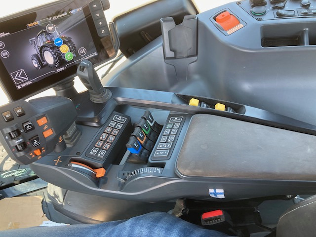 Valtra T 235 Versu - جرار: صورة 4 Valtra T 235 Versu - جرار: صورة 4