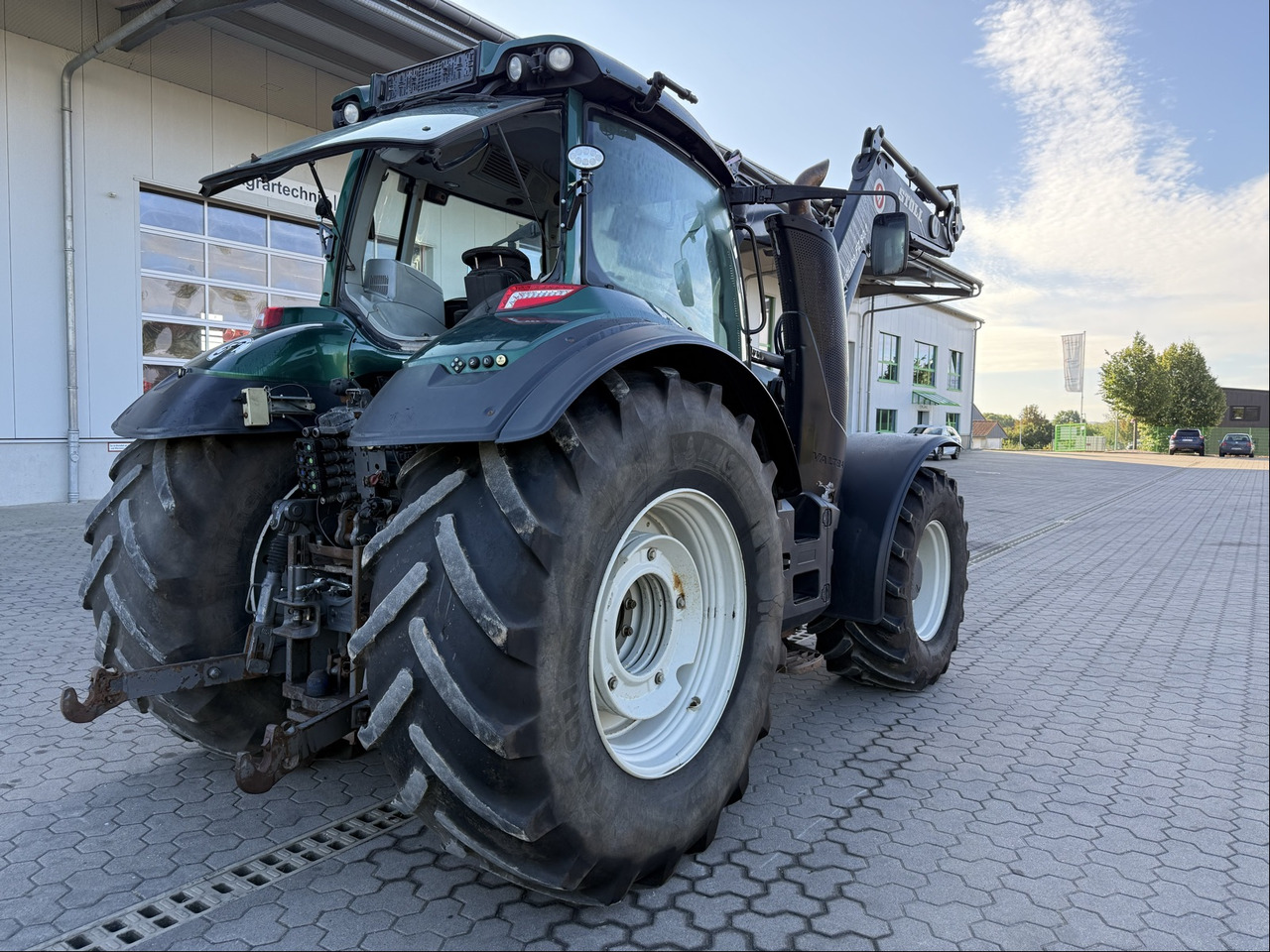 Valtra T194 Versu - جرار: صورة 3 Valtra T194 Versu - جرار: صورة 3