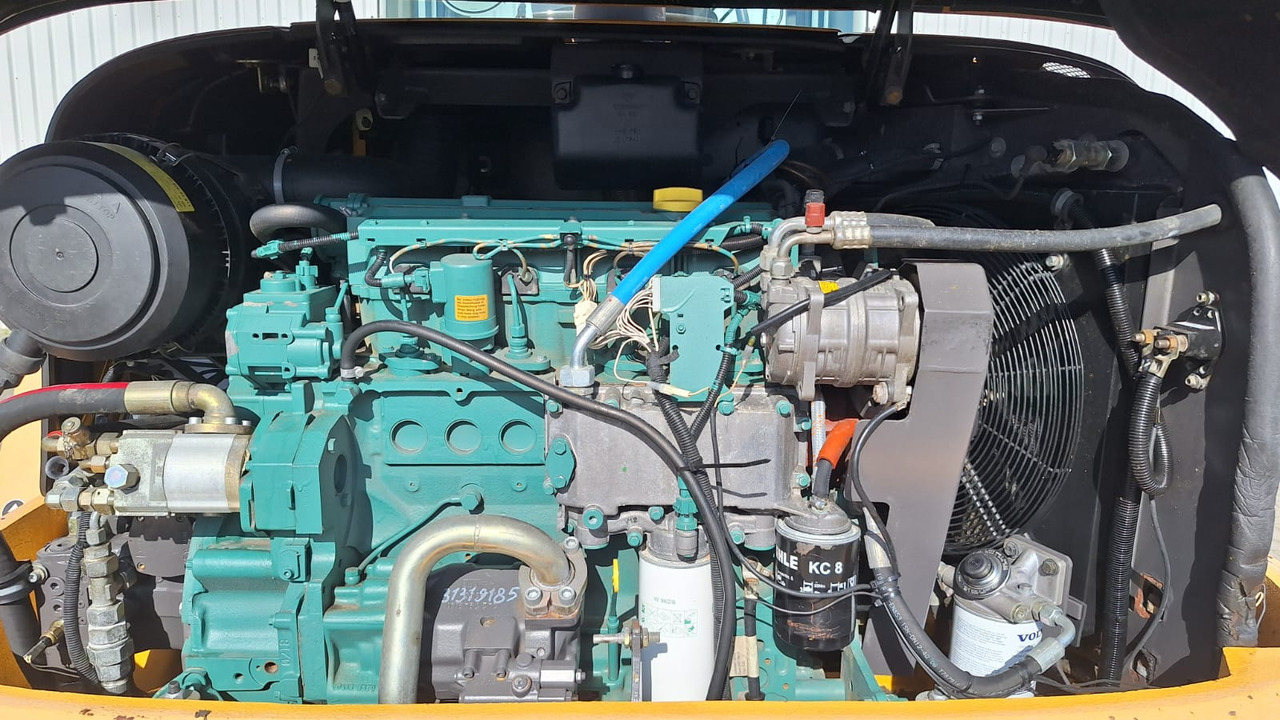 Volvo Radlader L 40 B TP - تركس: صورة 2 Volvo Radlader L 40 B TP - تركس: صورة 2