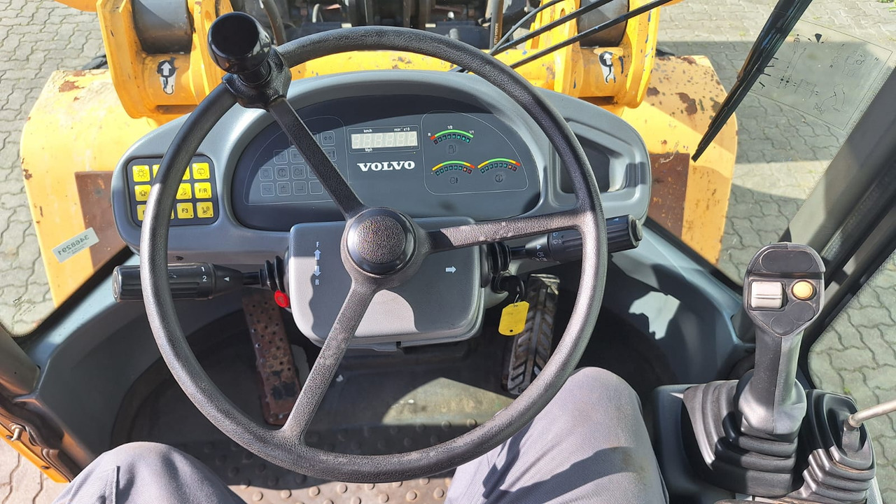 Volvo Radlader L 40 B TP - تركس: صورة 4 Volvo Radlader L 40 B TP - تركس: صورة 4