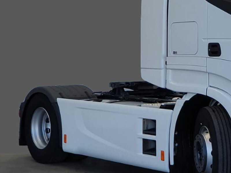 Iveco HI WAY Sideskirts / Fairings - ديناميكا هوائية/ كابح - شاحنة: صورة 1 Iveco HI WAY Sideskirts / Fairings - ديناميكا هوائية/ كابح - شاحنة: صورة 1