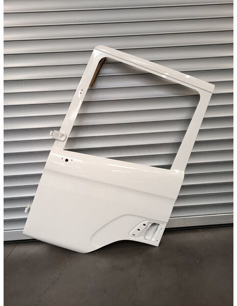 Scania RH + LH - باب و قطع الغيار - شاحنة: صورة 1 Scania RH + LH - باب و قطع الغيار - شاحنة: صورة 1