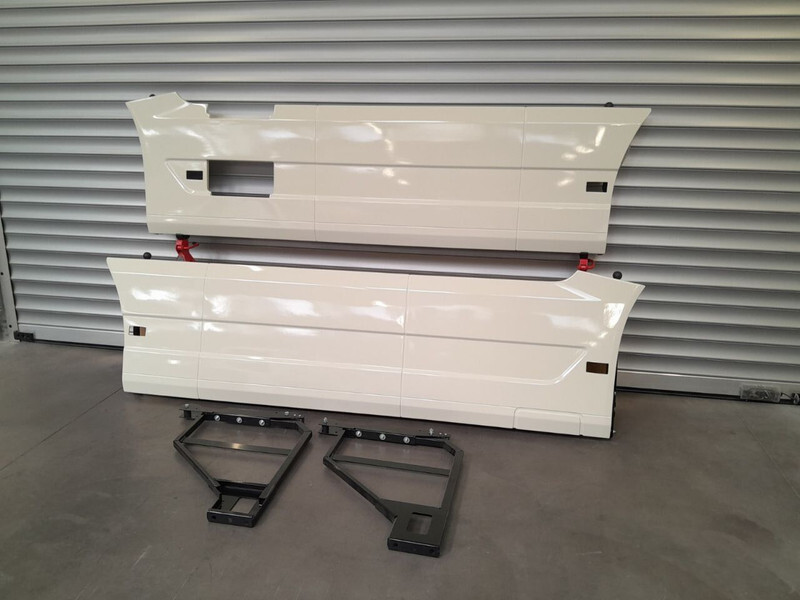 Volvo FH EURO 6 SIDESKIRT / CARENE - ديناميكا هوائية/ كابح - شاحنة: صورة 5 Volvo FH EURO 6 SIDESKIRT / CARENE - ديناميكا هوائية/ كابح - شاحنة: صورة 5