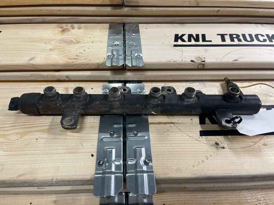 CUMMINS 4937282 FUEL INJECTION RAIL - نظام الوقود - شاحنة: صورة 1 CUMMINS 4937282 FUEL INJECTION RAIL - نظام الوقود - شاحنة: صورة 1