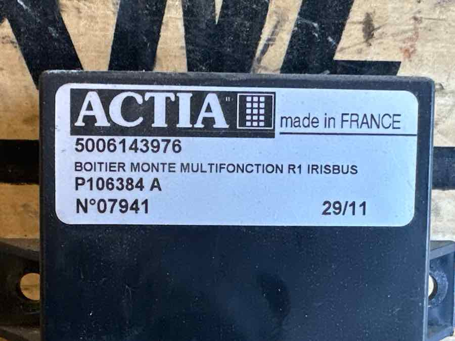 IVECO ECU BUS 5006143976 - وحدة تحكم الكتروني - حافلة: صورة 2 IVECO ECU BUS 5006143976 - وحدة تحكم الكتروني - حافلة: صورة 2