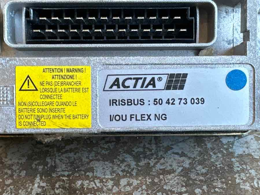 IVECO ECU BUS 504273039 - وحدة تحكم الكتروني - حافلة: صورة 2 IVECO ECU BUS 504273039 - وحدة تحكم الكتروني - حافلة: صورة 2