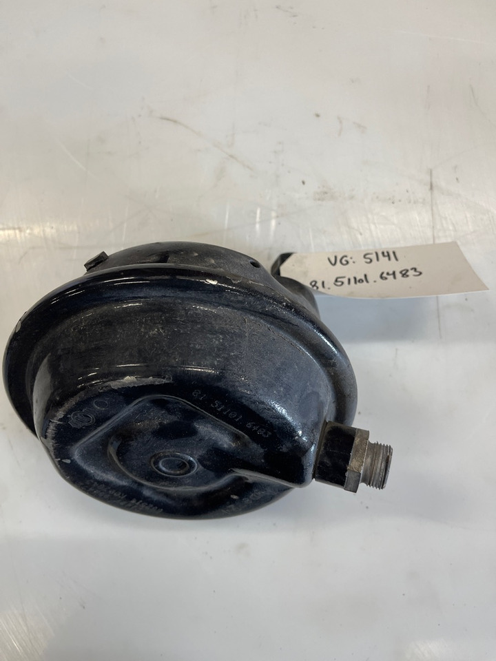 MAN BRAKE CYLINDER 81.51101-6483 - اسطوانة الفرامل - شاحنة: صورة 1 MAN BRAKE CYLINDER 81.51101-6483 - اسطوانة الفرامل - شاحنة: صورة 1