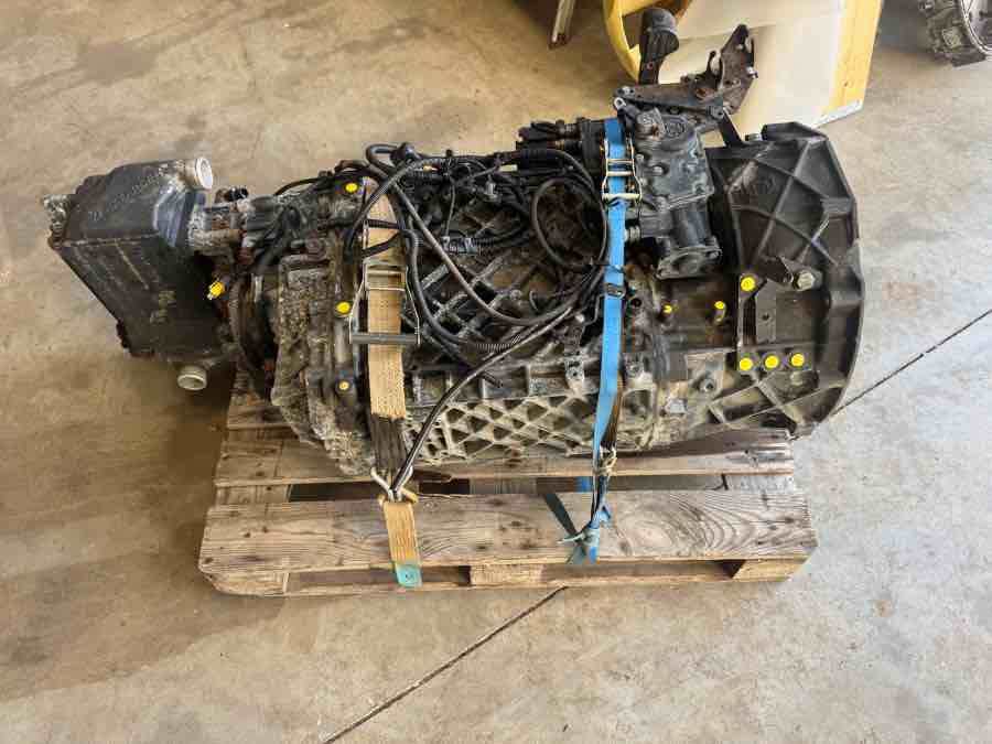 MAN GEARBOX 16S2221 TD RETRADER // 81.32004-6017 - صندوق التروس - شاحنة: صورة 1 MAN GEARBOX 16S2221 TD RETRADER // 81.32004-6017 - صندوق التروس - شاحنة: صورة 1