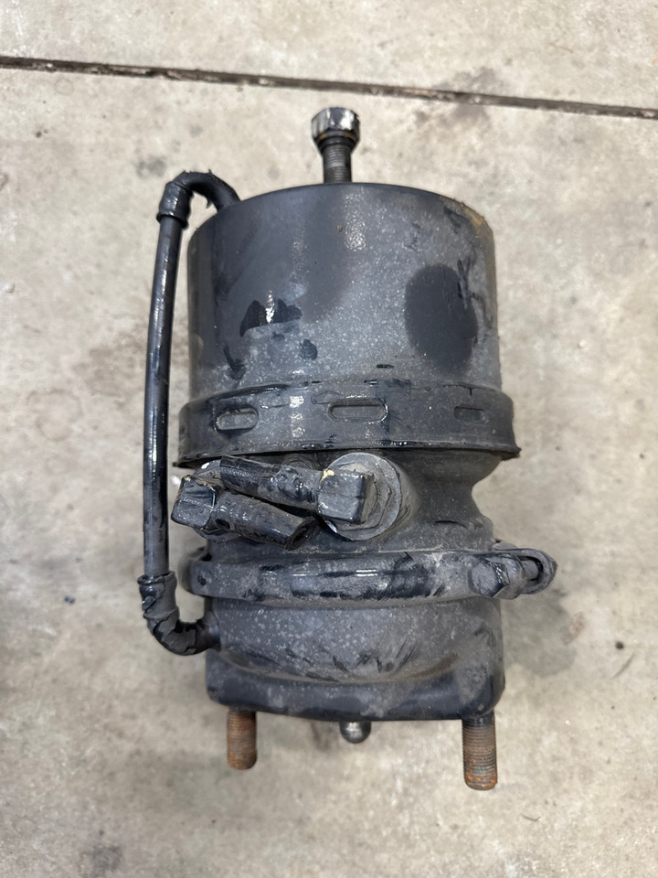 MAN REAR BRAKE CYLINDER 81.50410-6583 - اسطوانة الفرامل - شاحنة: صورة 1 MAN REAR BRAKE CYLINDER 81.50410-6583 - اسطوانة الفرامل - شاحنة: صورة 1