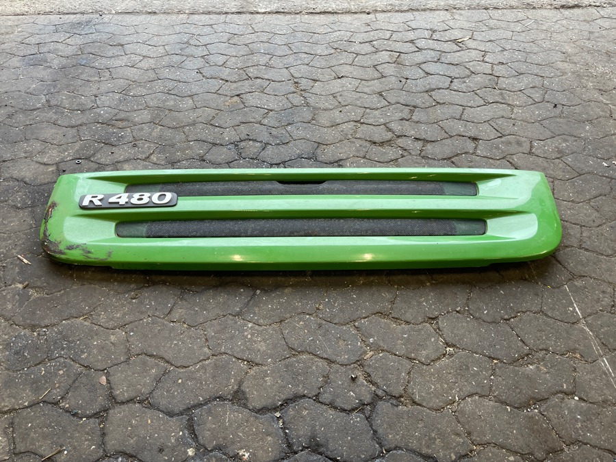 SCANIA FRONT GRILL LOWER 1536807 - هيكل السيارة الخارجية - شاحنة: صورة 1 SCANIA FRONT GRILL LOWER 1536807 - هيكل السيارة الخارجية - شاحنة: صورة 1