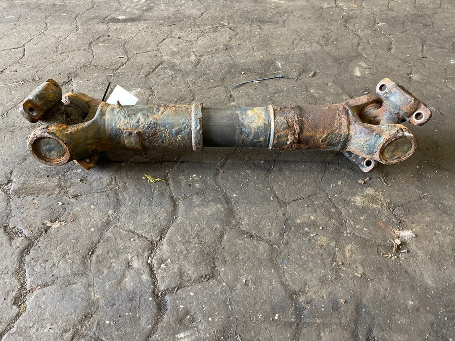 SCANIA PROPSHAFT P520 1796589 - عمود الكردان - شاحنة: صورة 1 SCANIA PROPSHAFT P520 1796589 - عمود الكردان - شاحنة: صورة 1