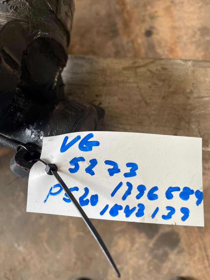 SCANIA PROPSHAFT P520 1796589 - عمود الكردان - شاحنة: صورة 2 SCANIA PROPSHAFT P520 1796589 - عمود الكردان - شاحنة: صورة 2