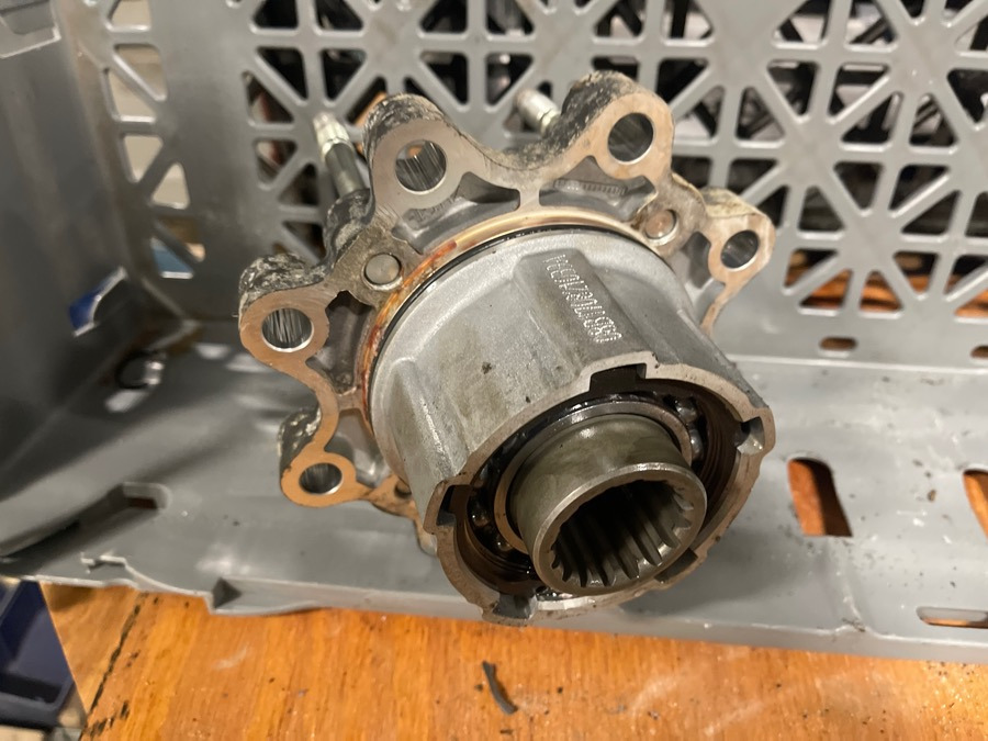 SCANIA PTO HOUSE 2545303 - نظام الهيدروليك - شاحنة: صورة 2 SCANIA PTO HOUSE 2545303 - نظام الهيدروليك - شاحنة: صورة 2