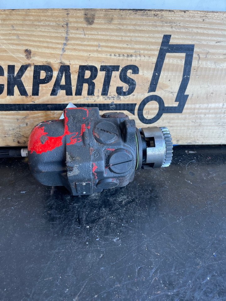 SCANIA STEERING HYDRAULIC PUMP 1734726 - نظام الهيدروليك - شاحنة: صورة 1 SCANIA STEERING HYDRAULIC PUMP 1734726 - نظام الهيدروليك - شاحنة: صورة 1