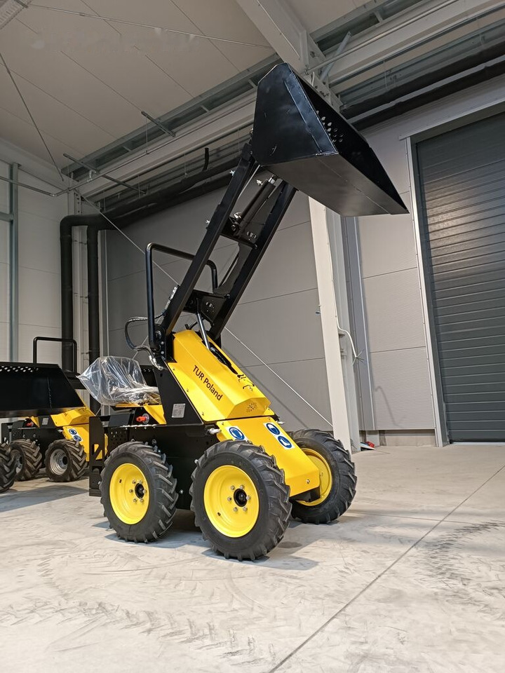 Tur Poland Mini Loader TUR N 520 Mini Hoflader Kompaktlader Briggs&Stratton - شيول صغير: صورة 2 Tur Poland Mini Loader TUR N 520 Mini Hoflader Kompaktlader Briggs&Stratton - شيول صغير: صورة 2