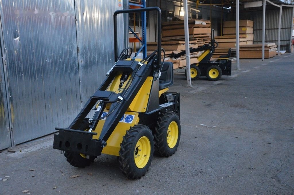 Tur Poland Miniradlader Miniloader Mini hoflader TUR N 520 Briggs&Stratton - شيول صغير: صورة 3 Tur Poland Miniradlader Miniloader Mini hoflader TUR N 520 Briggs&Stratton - شيول صغير: صورة 3