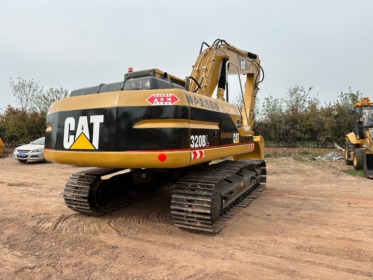 CAT 320BL crawler excavator - حفار زحاف: صورة 4 CAT 320BL crawler excavator - حفار زحاف: صورة 4