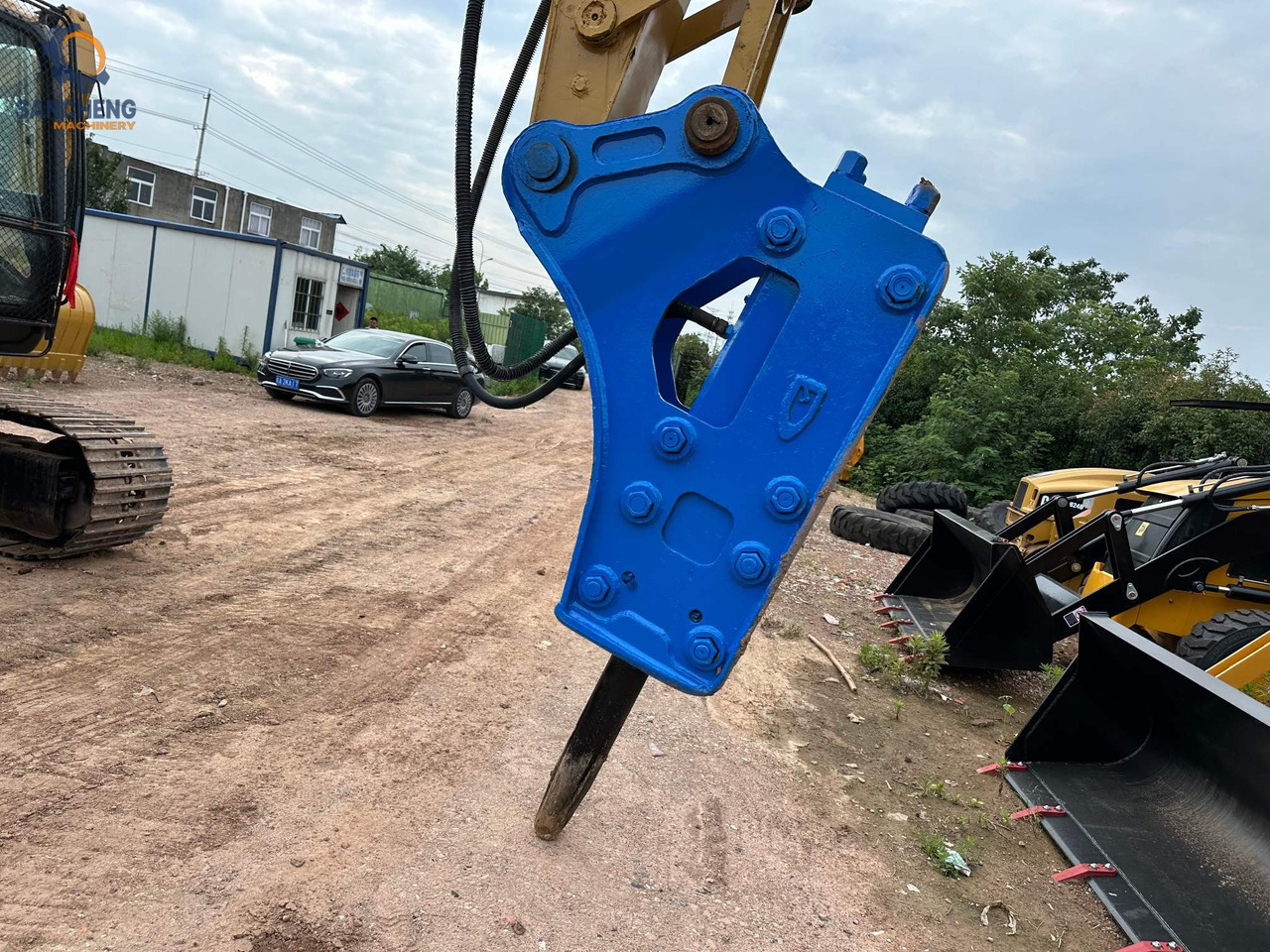 CAT 320CL with hammer - حفار زحاف: صورة 5 CAT 320CL with hammer - حفار زحاف: صورة 5