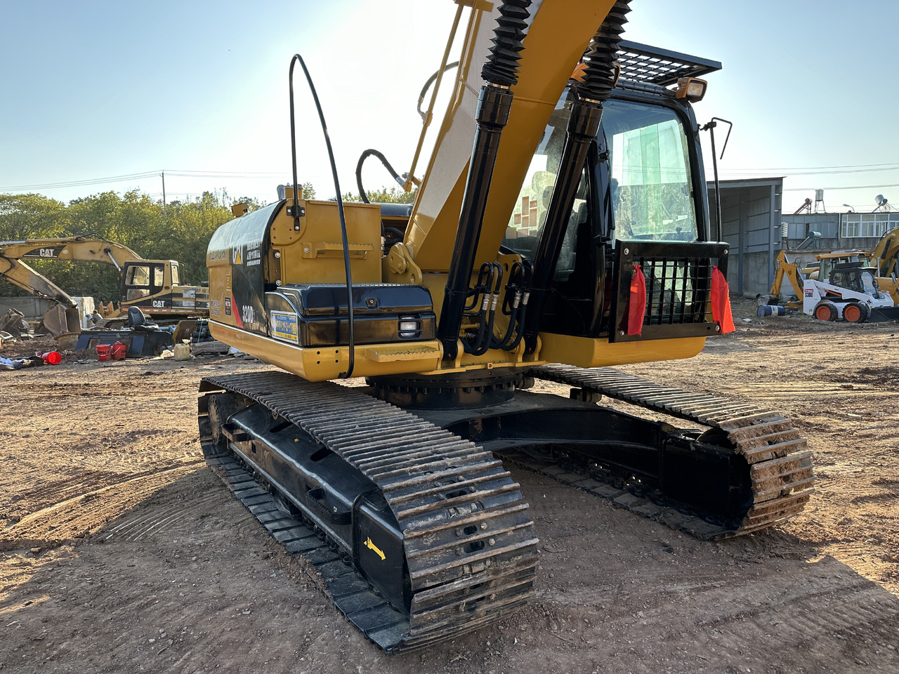 CAT 320D2L - حفار زحاف: صورة 4 CAT 320D2L - حفار زحاف: صورة 4