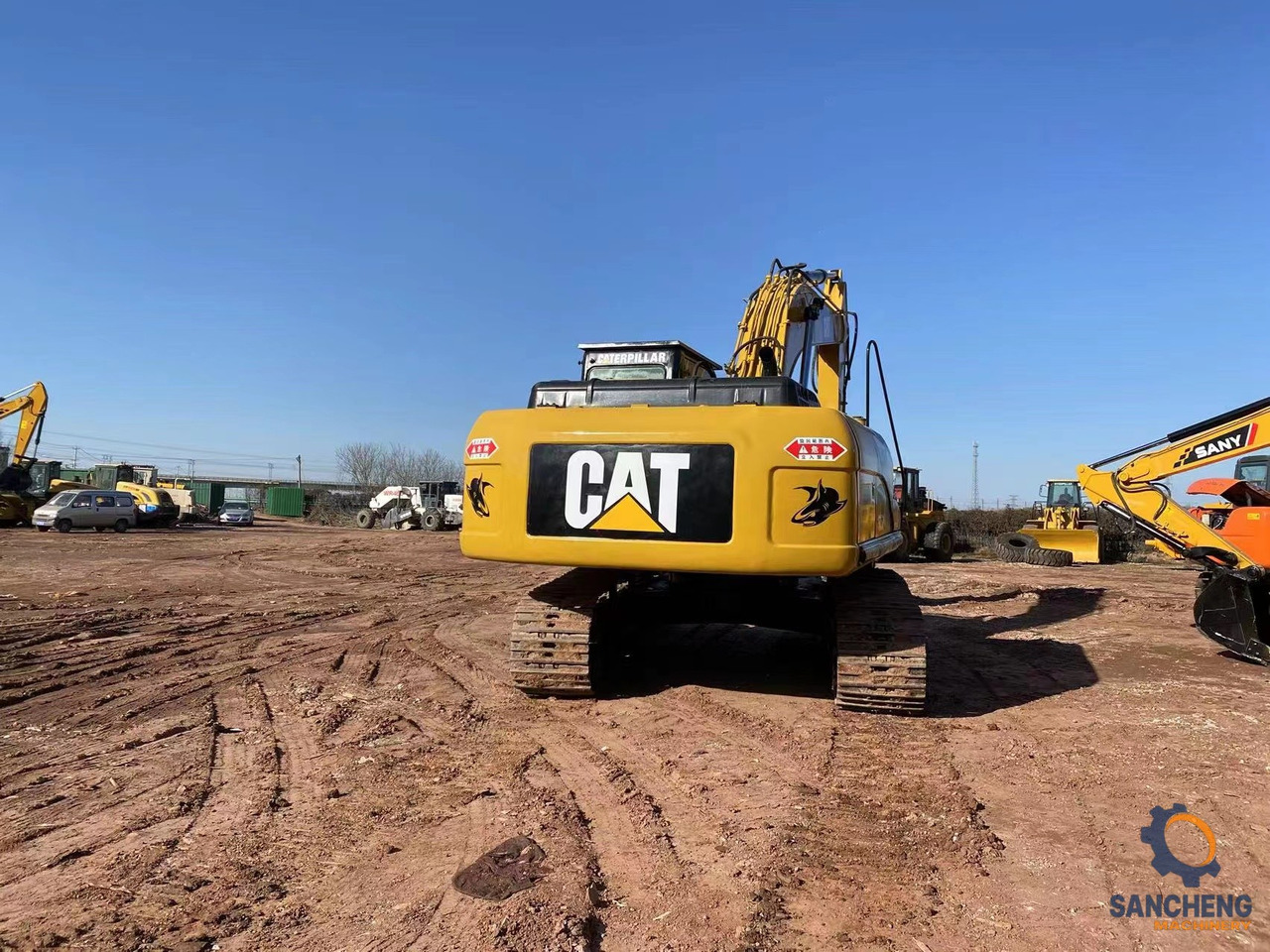 حفارة CAT 325D: صورة 10