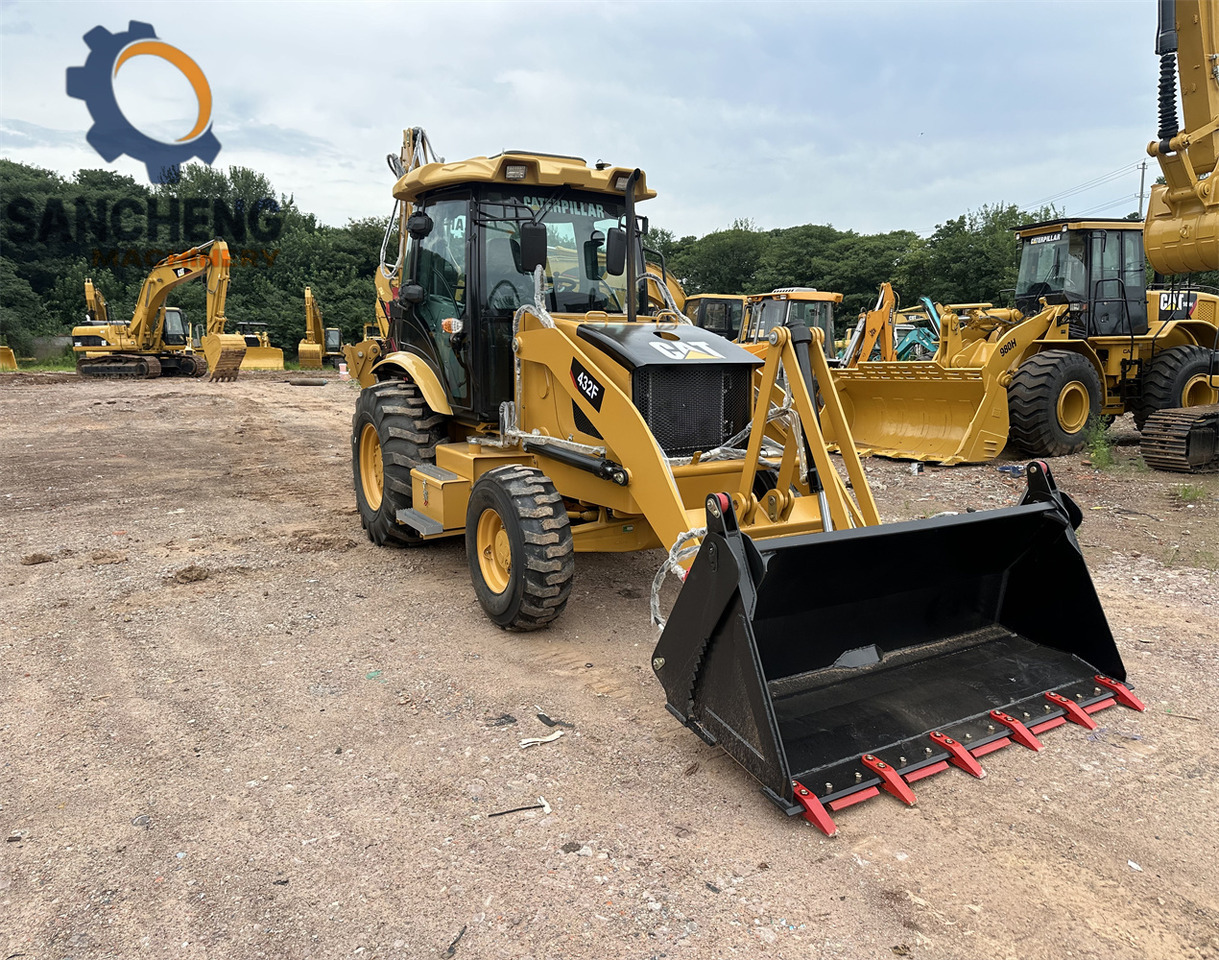 CAT 432F backhoe loader - جرافة حفار: صورة 3 CAT 432F backhoe loader - جرافة حفار: صورة 3