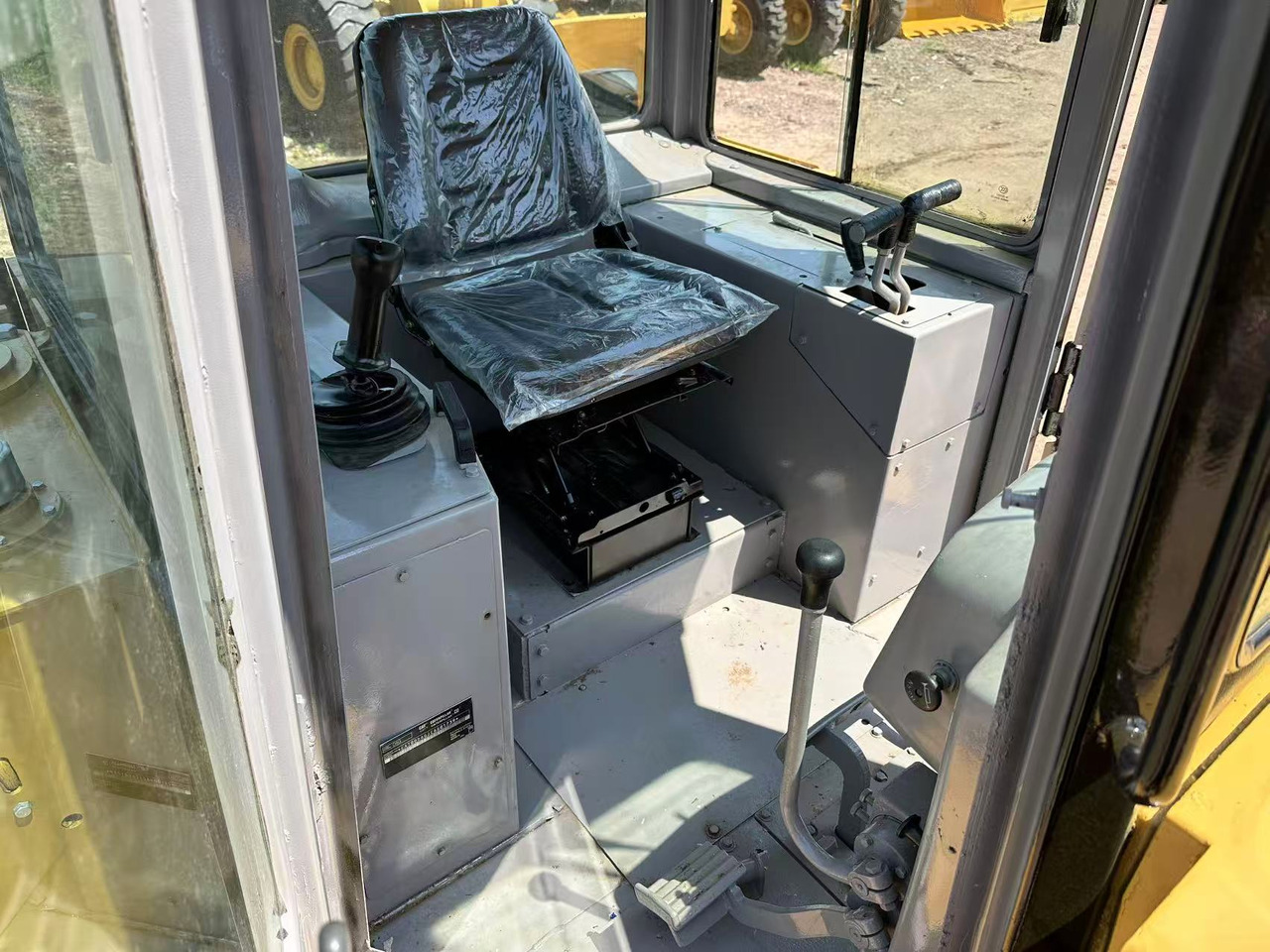 جرافة CAT D6G: صورة 9